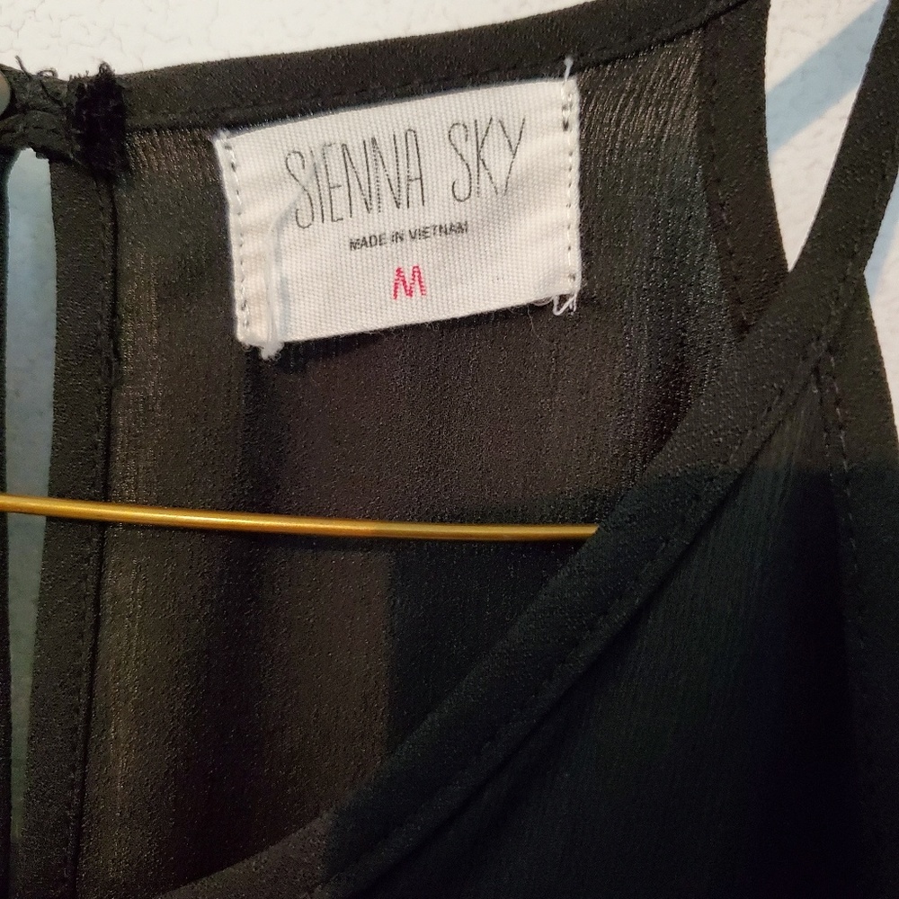 Top - Picture 2 of 2